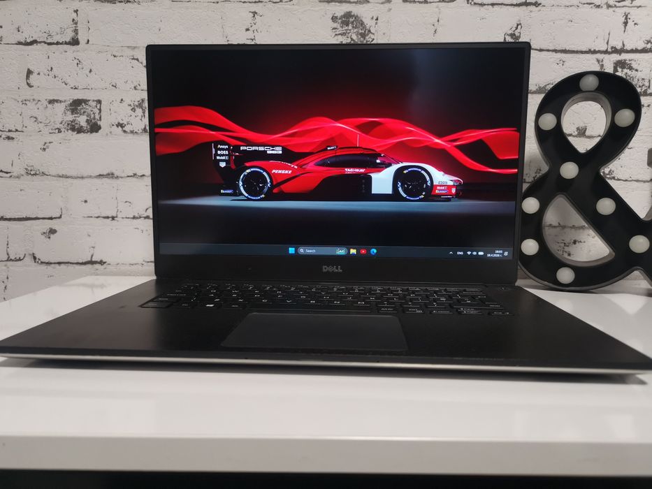 Лаптоп Dell XPS 15 9550 Intel i7, 512GB NVMe, 16GB RAM, Nvidia