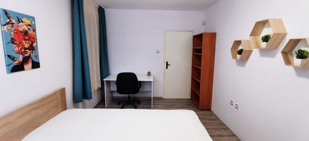Дава се под наем Тристаен апартамент в Пловдив, Център - 90 кв.м за 700 € - Снимка #6