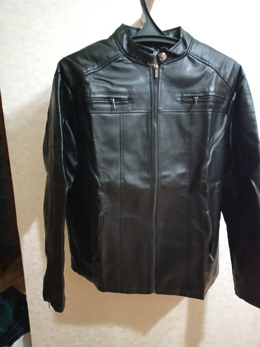 Продам куртка новая