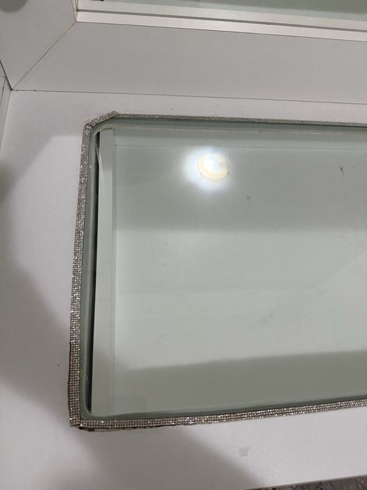 Masă machiaj cu lumini led