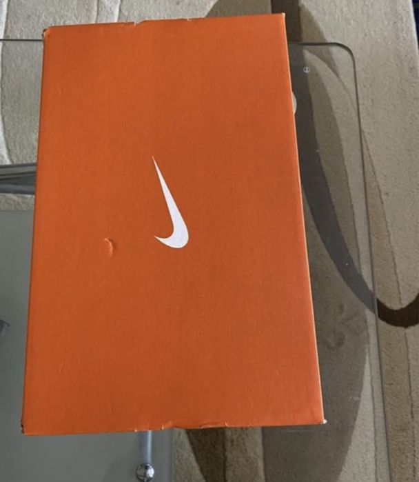 Дамски маратонки найк