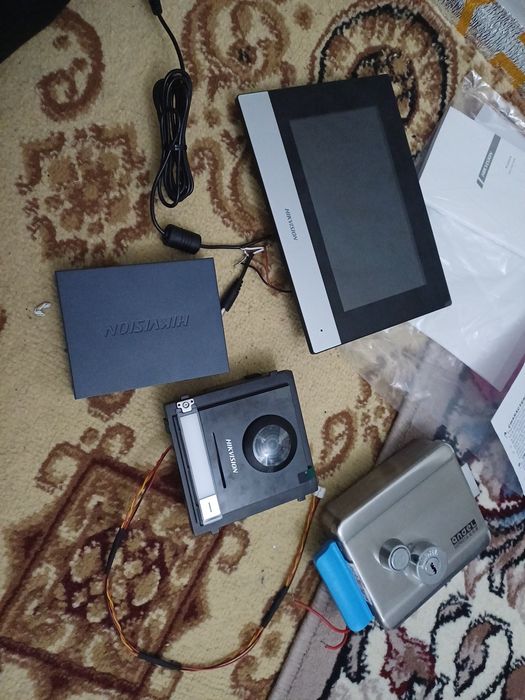 Elektonni zamok Aqilli zamok bor