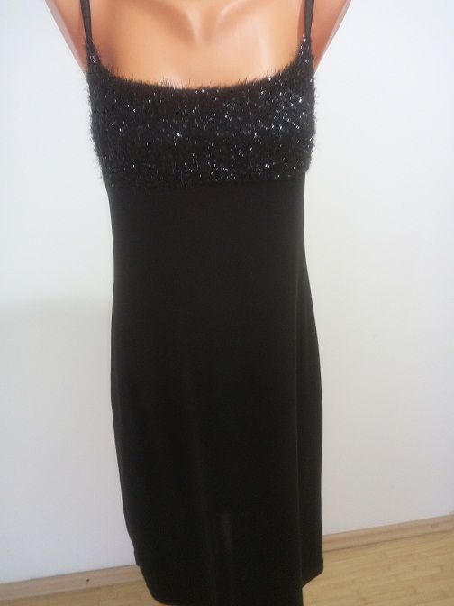 rochie neagra noua