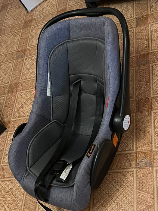 Детское автомобильное кресло