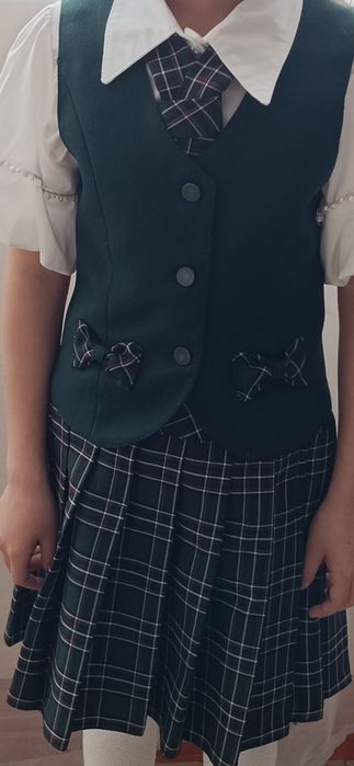 Продам школьную форму