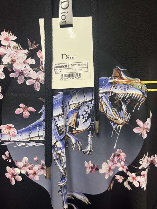 Дамски суичър нов