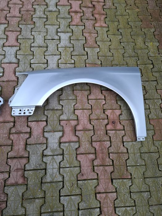 Vând aripi VW PASSAT B6 culoare  negru,maro LC9x și argintiu