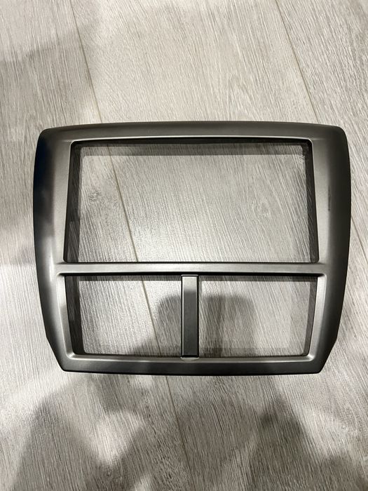 Рамка на панель Subaru Impreza