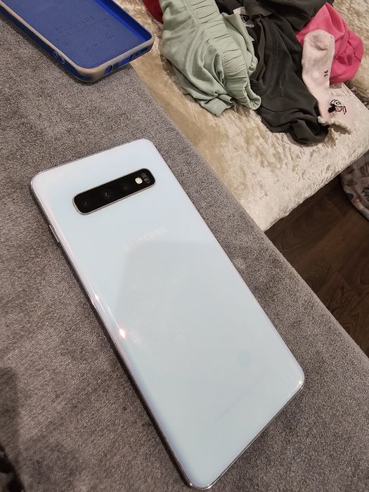 Самсунг с 10 11 Android