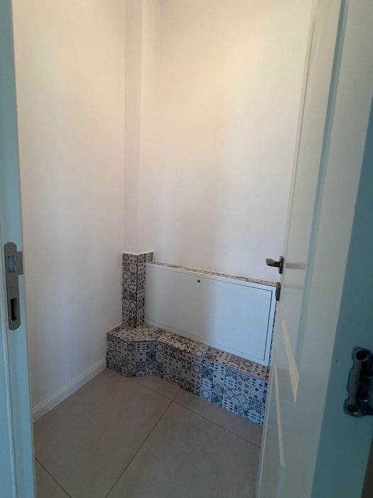 de vanzare apartament cu 3 camere cu gradina si intrare separata langa Freya(Family market)