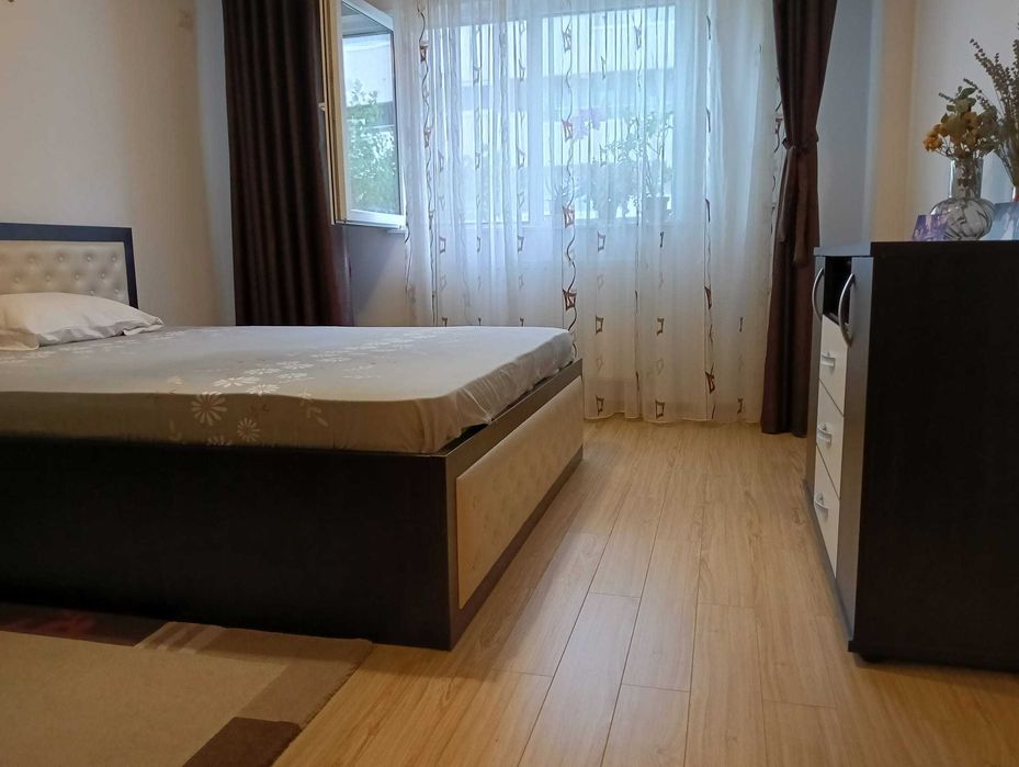 Proprietar inchiriez ap. cu 2 cam. - Residence Militari