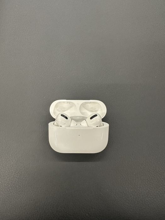 Airpods 1 pro.
