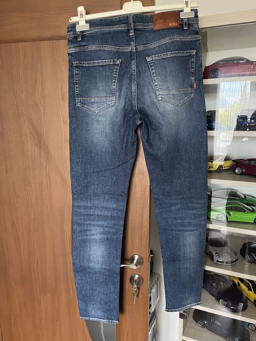 Blugi Boss barbati