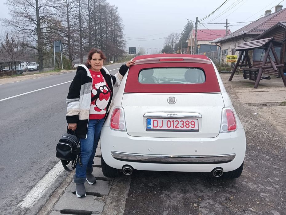 Vând.mașină.fiat 500