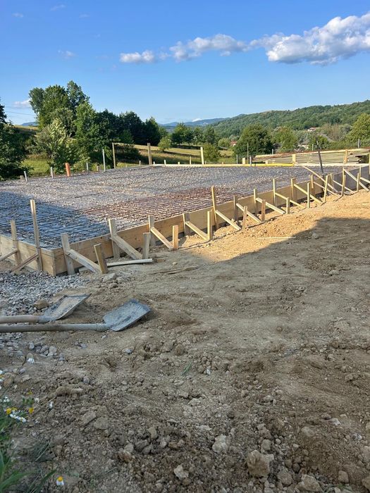 Execut lucrari, constructii, case la rosu, garduri, etc