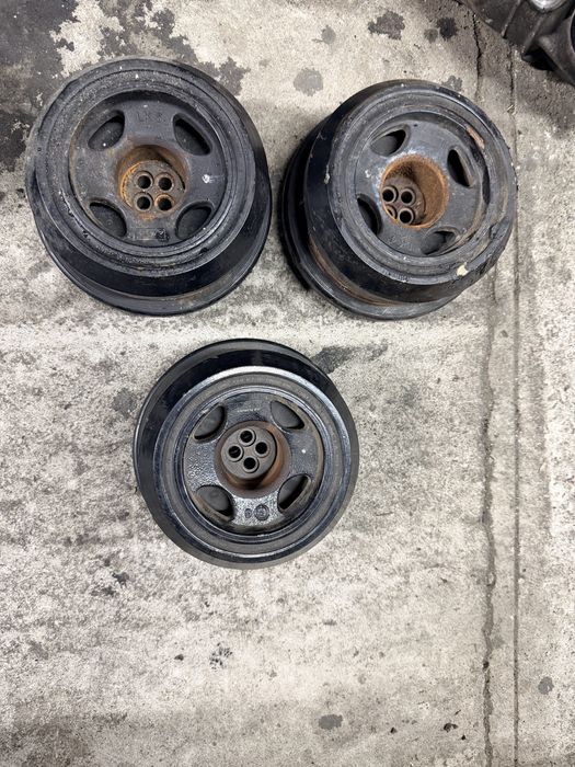 Fulie motor fulie vibrochen bmw m550d f15 f16 f10 f01 381cp n57d30c