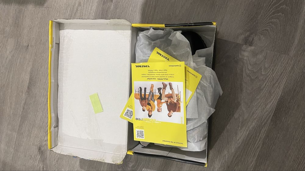 Кроссовки 40 размер