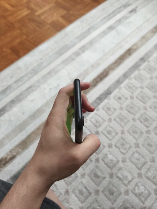 Продается iPhone XR 128 ГБ