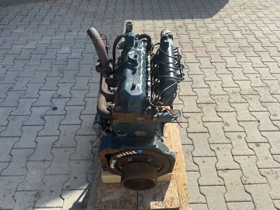 Motor Kubota V2203