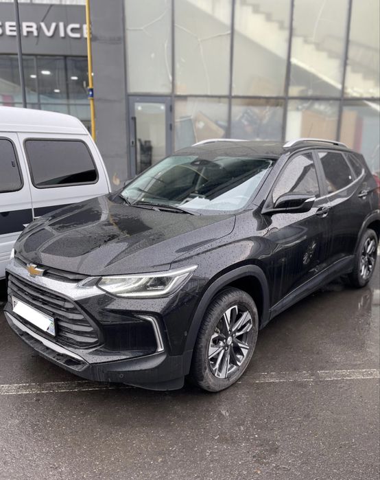 Tracker 2 premier 2023 ozmi moshinam