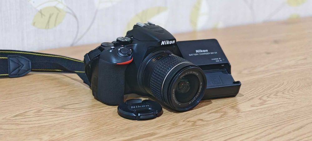 Фотоапарат Nikon D3500
