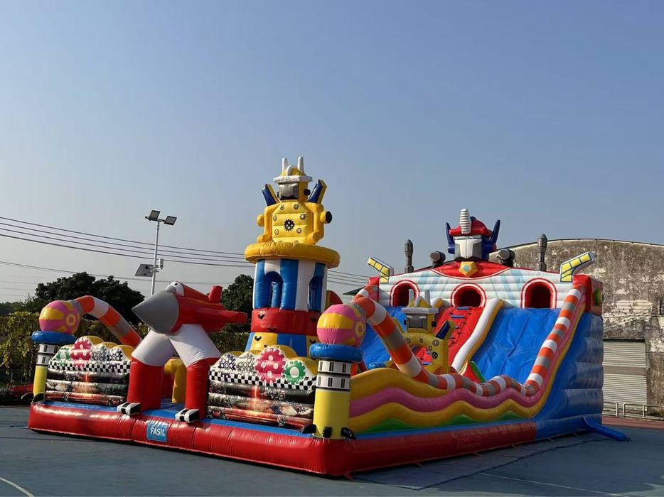 БАТУТ. 14 х 7 метр