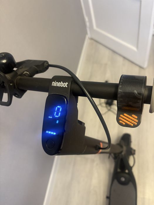 Электросамокат Ninebot Kickscooter F20a