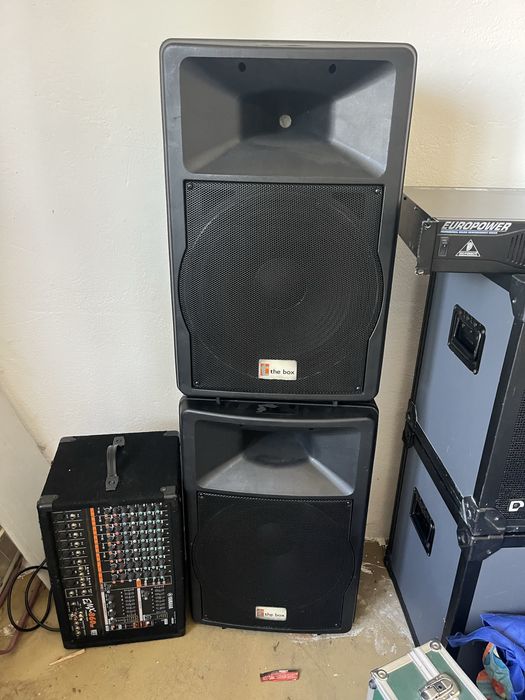 Vind boxe pasive si mixer activ