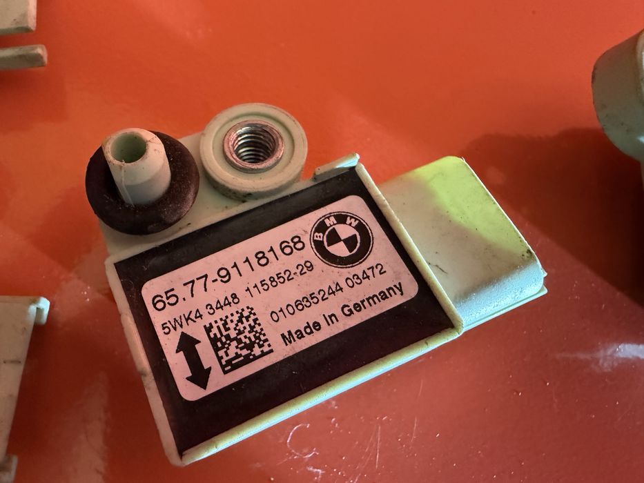 Airbag Crash Sensor за BMW E83, E87, E90, E60, E70
