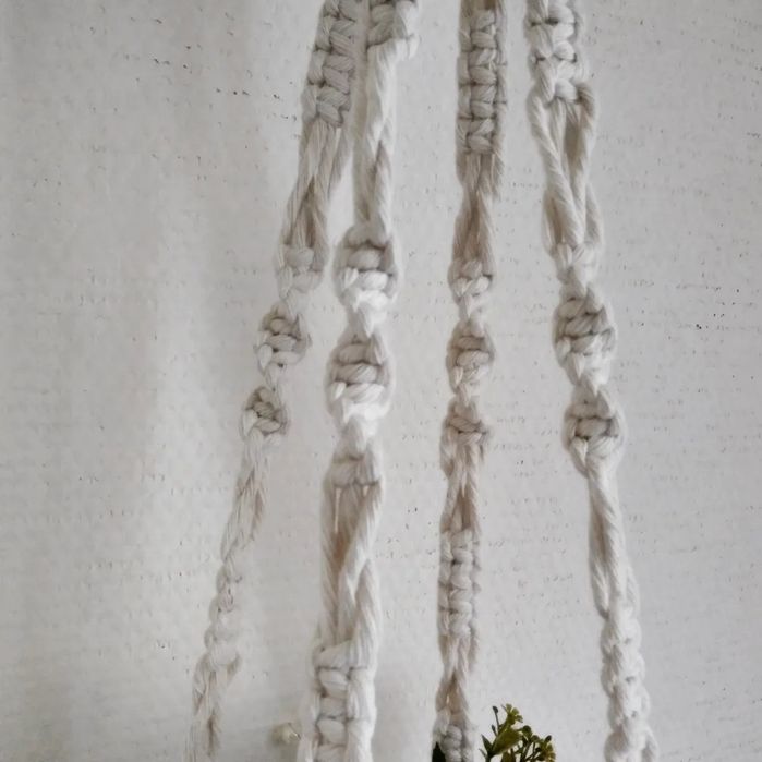 Подвесы для кашпо в технике макраме