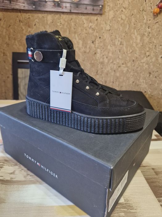 Tommy Hilfiger боти 38