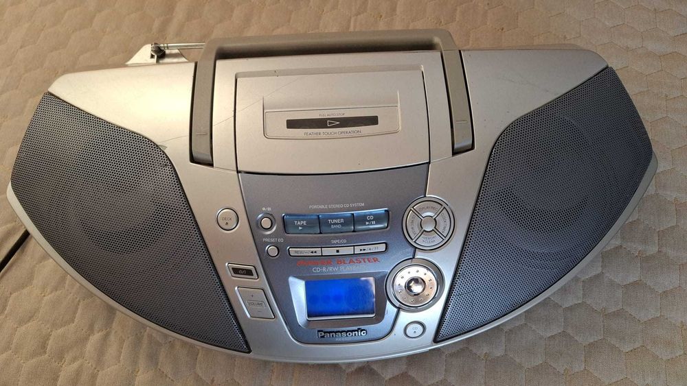Panasonic RX-ES27 radio casetofon cu cd