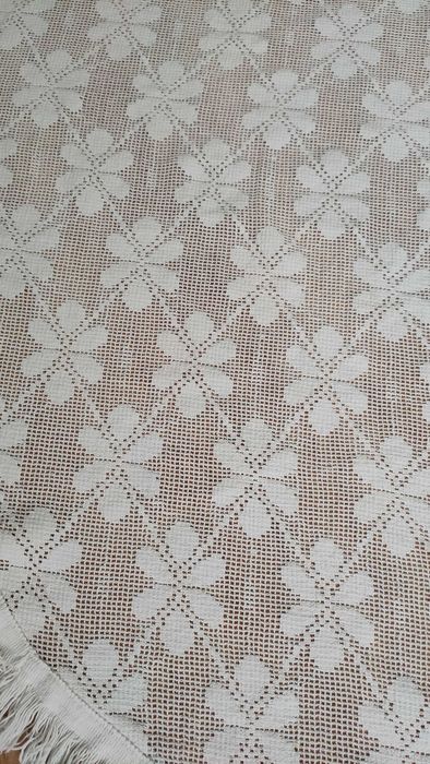 Памучна покривка ажур за кръгла маса