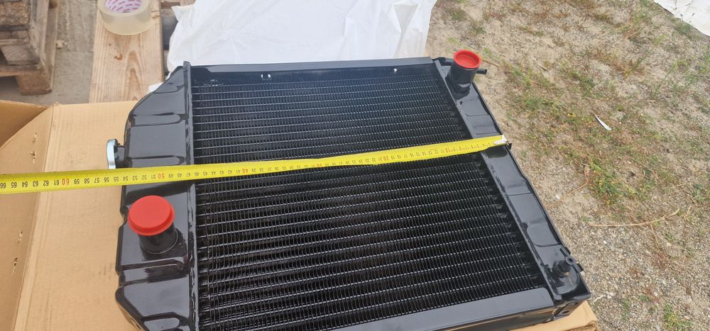 Radiator tractor ford 2000 3000 5000 dimensiuni 56 cm înălțime 48 cm l