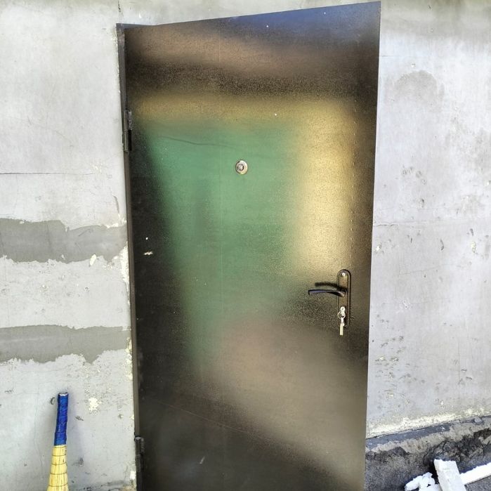 Изготовление железных дверей: 75 000 тг. - Прочие окна и комплектующие ...