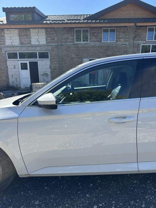 Usi stanga / Portiere stanga Skoda Superb 3, 2015-2023