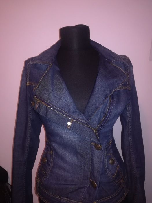 Geaca blug stradivarius