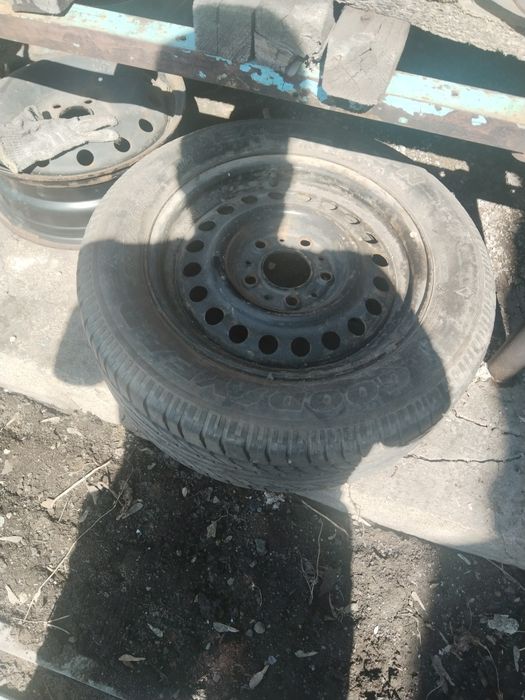 Продам запаску бмв