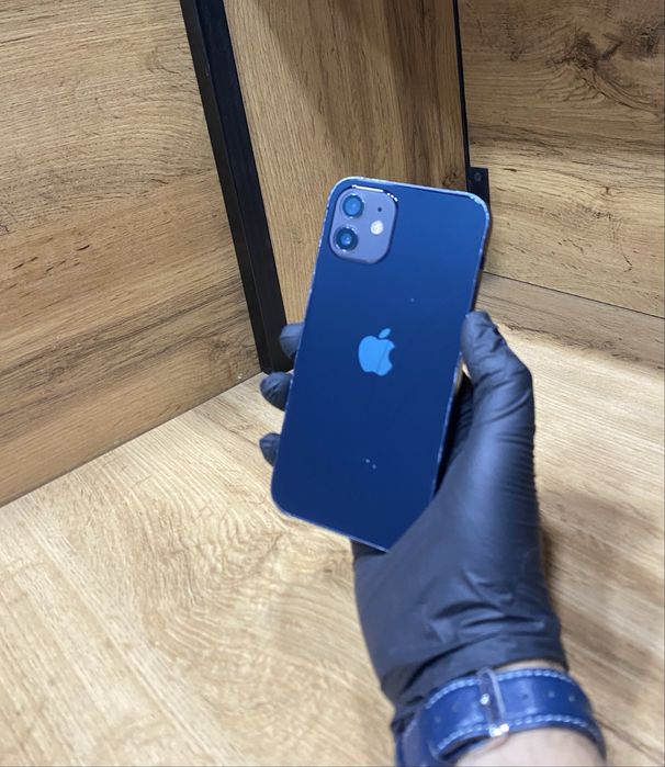 Iphone 12 sotuvda