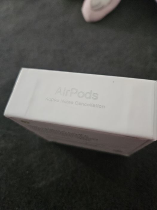 AirPods Gen4 nedesfăcute