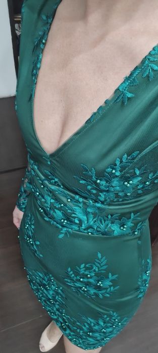 Rochie S cu mâneci lungi , Rochie neagra