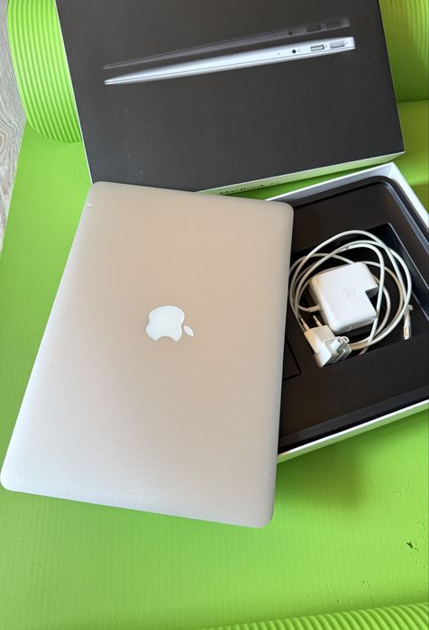 MACBOOK AIR 13.3/1.7GHz/4GB/128GB