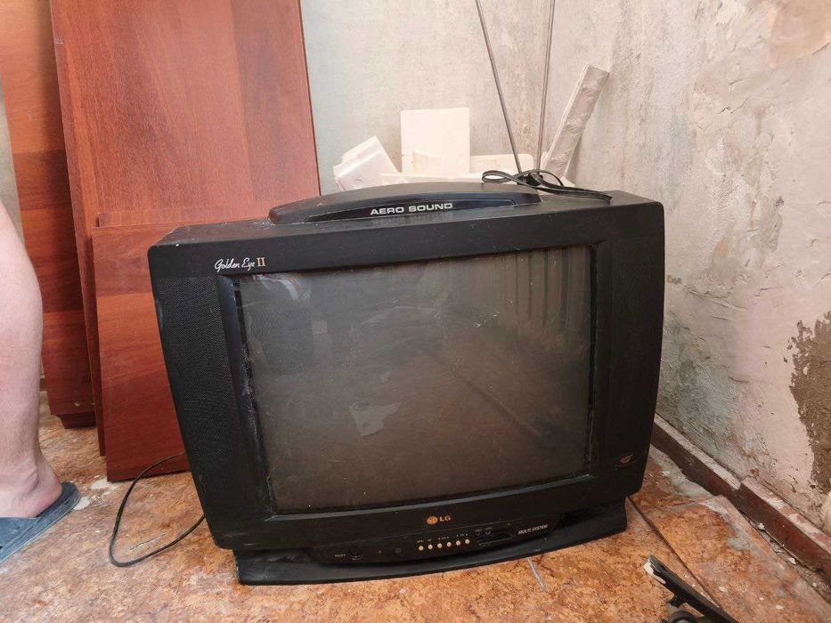 Телевизор LG Рабочий