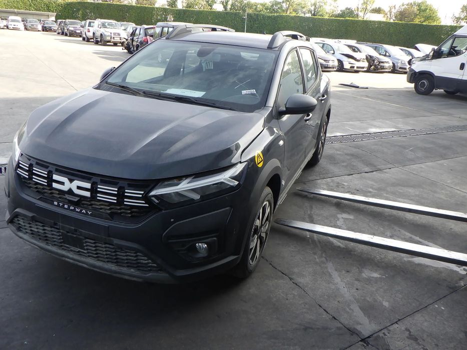 Dezmembrez Dacia Sandero Stepway , 1.0 TCE , an 2023 , Benzina