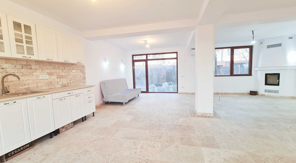 Casa noua gata de mutare cu semineu, pompa de caldura, incalzire prin pardoseala, 150mp utili, cartier Green City la 10km de Bucuresti,