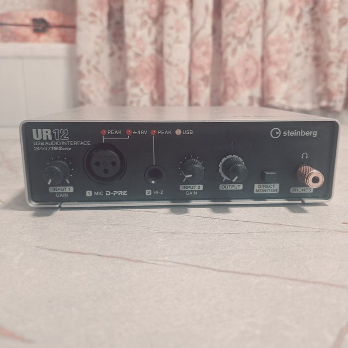 Звуковая карта Yamaha Steinberg Ur12