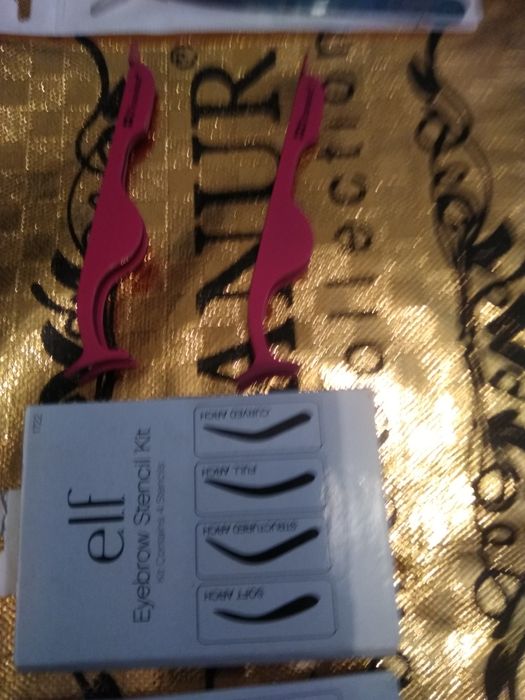 Щипцы для бровей