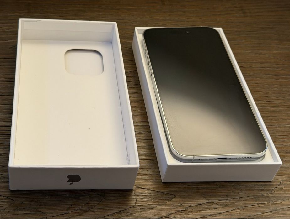 iPhone 14 Pro Max 256GB Silver 87% Battery