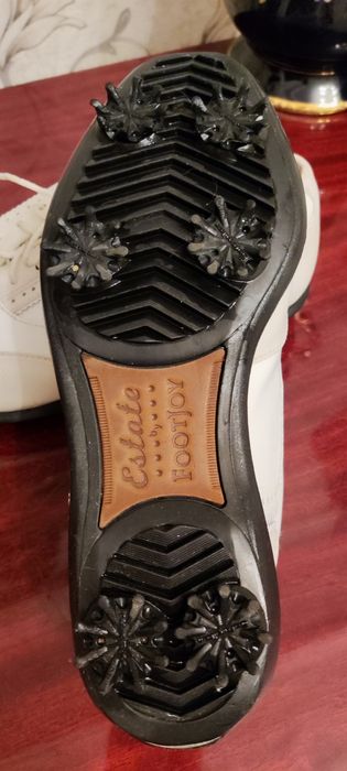 Новая, фирменная,спортивная обувь. Кожа 100% 38-39 раз.