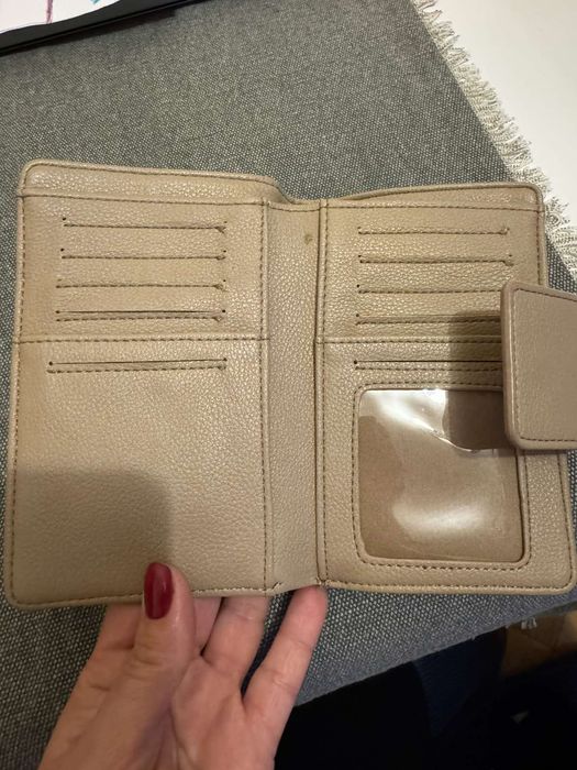 Протмоне на Betty Barclay